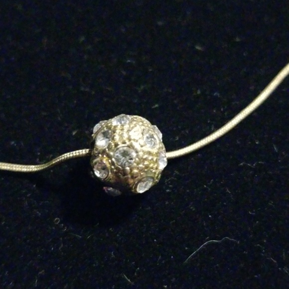 Necklace - Picture 2 of 3